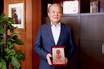 張毓強(qiáng)榮獲“中央企業(yè)勞動模范”稱號