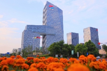 點(diǎn)贊！中國巨石榮登2023年玻璃纖維十大品牌榜單之首